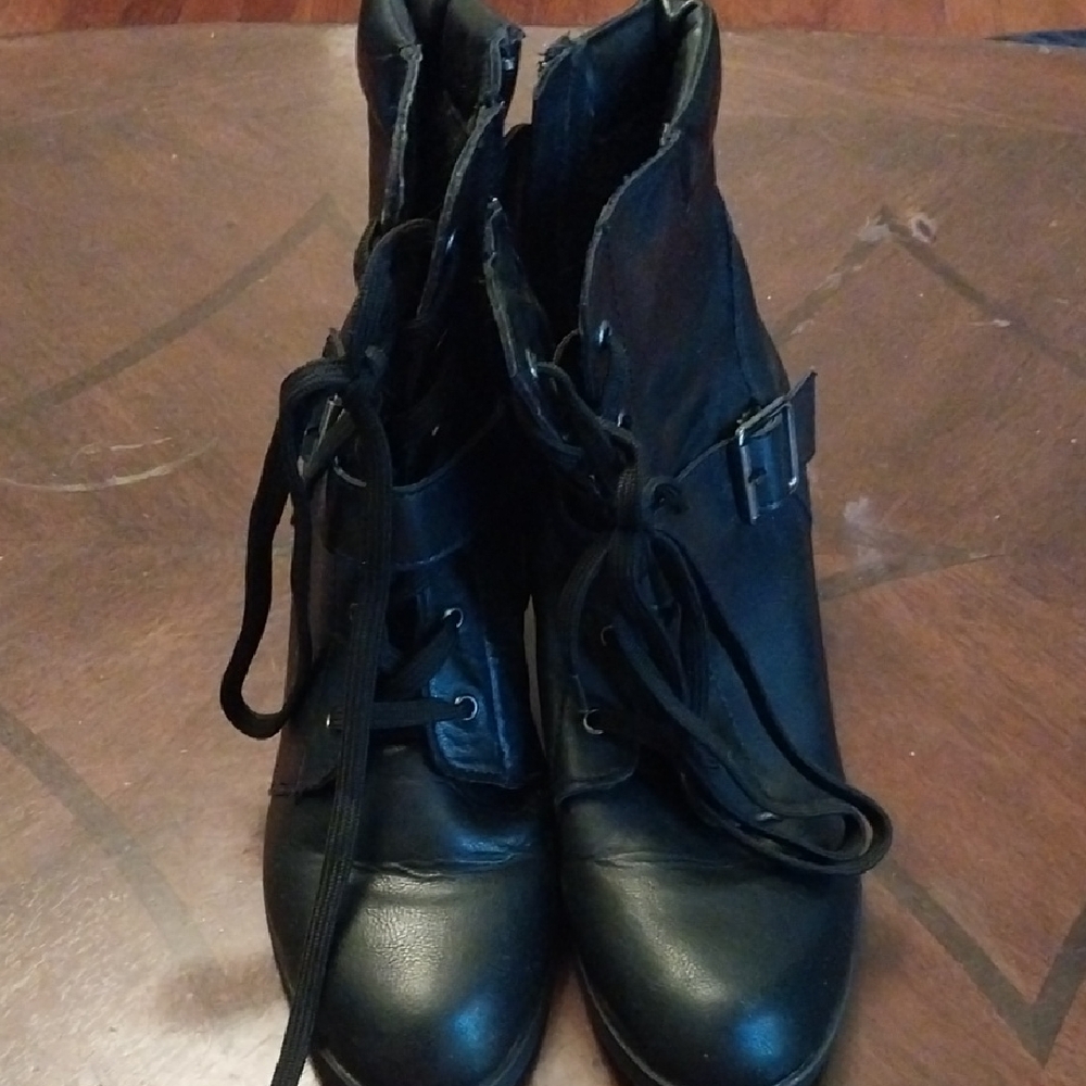 Rouge! Black Combat Moto Boots with Sturdy Construction